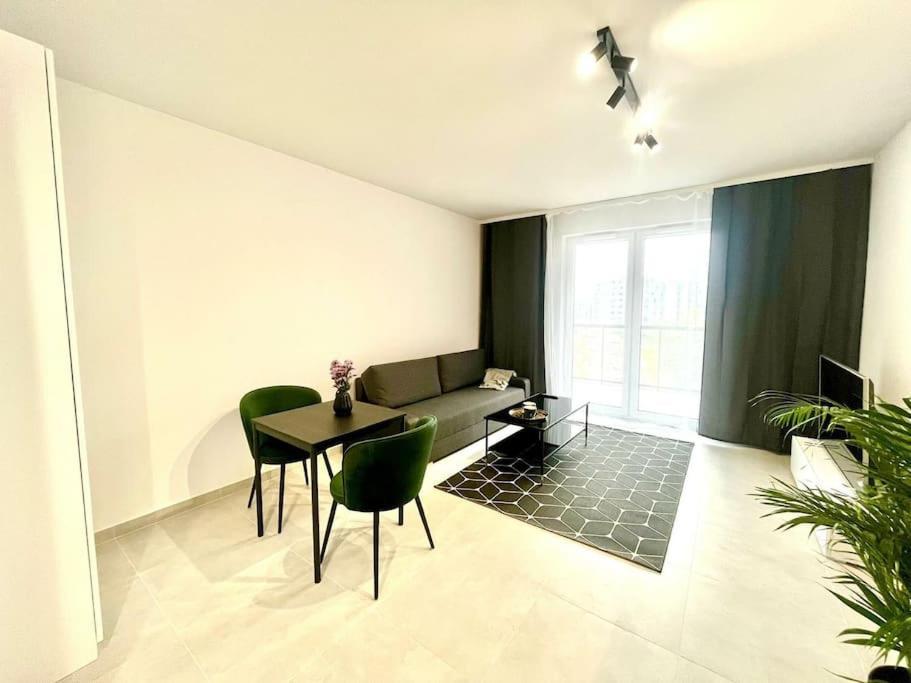 New 69 Apartment Szybowcowa Centre Katowice Free Parking Εξωτερικό φωτογραφία
